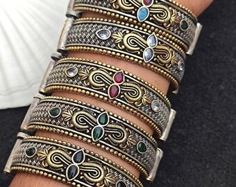 マルチカラーストーンフラワーテーマデュアルトーン酸化バングル