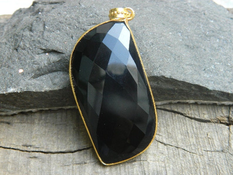 Black onyx pendant Big pendant Beautiful jewelry Bezel set Gold Plated Pendant Natural Gemstone Pendant Charm necklace Gift for her
