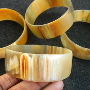 1 Piece Ethically Sourced Natural Buffalo Horn Jewelry Horn Bangle Bracelet Purely Handcrafted Ethnic Vintage Style Fashion Jewelry Gift