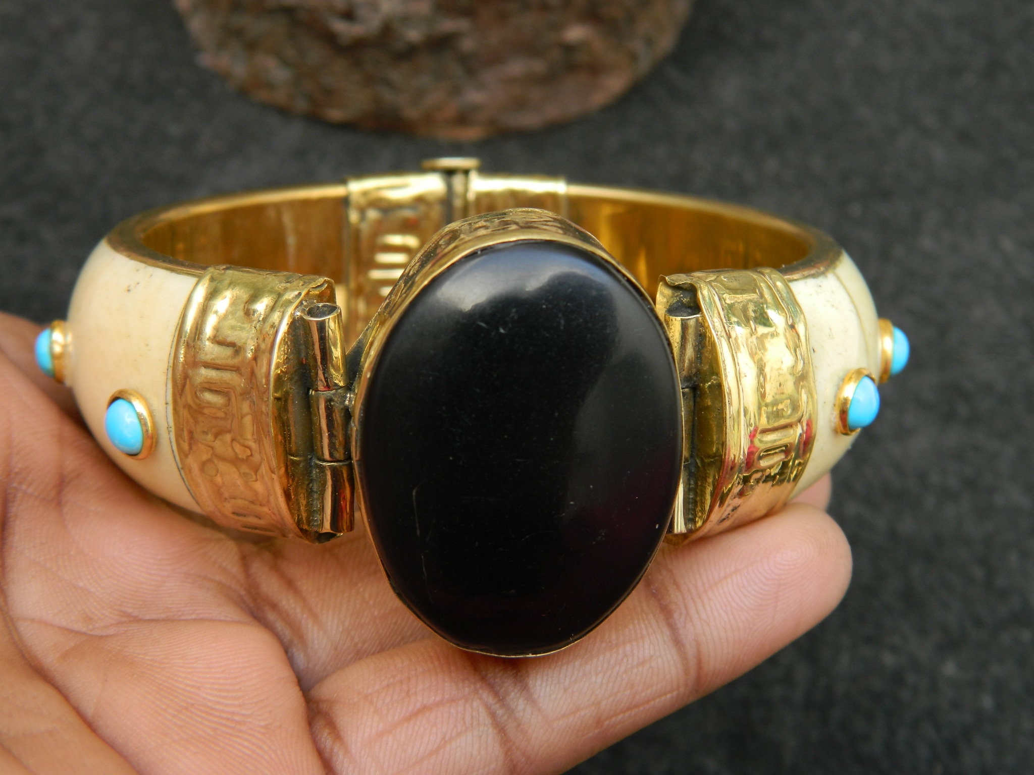 アクセサリー brass buffalo horn bangle Horn Bone Jewelry Ethically Sourced Buffalo Bone Vintage