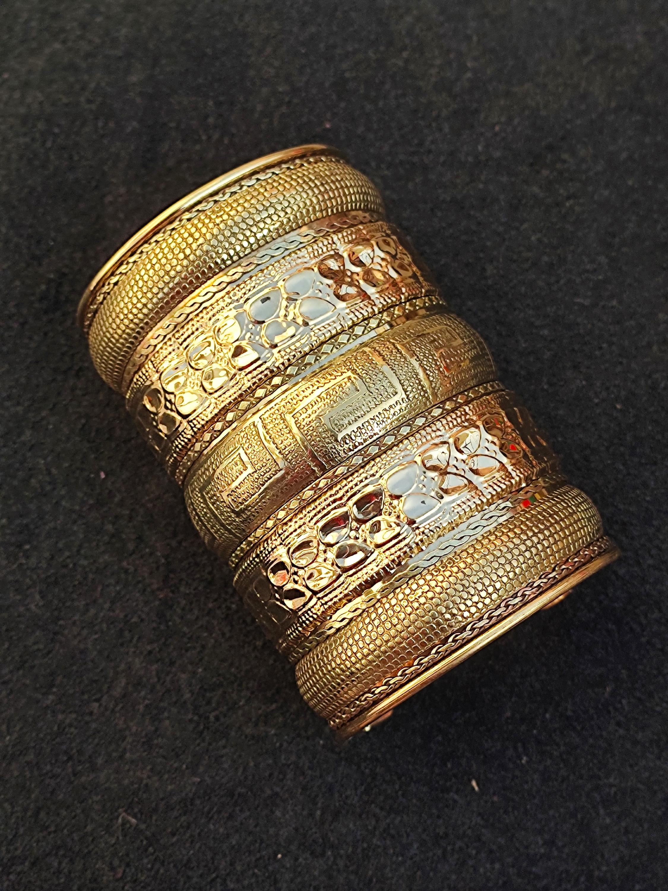 SHIMADANTIQUES × toff : Bangle brass Set of 7 Bangles, Hammered