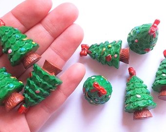 5pc set of Christmas tree charms perfect for tree decorations, christmas hanging decoration with string included