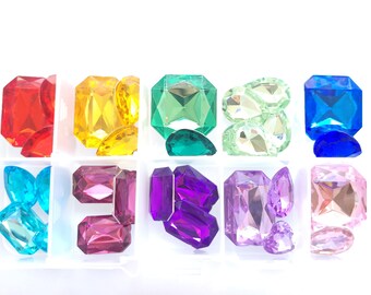 30 pieces Rainbow jewels, beautiful mix of jewel cabochons in craft storage box, mix faceted jewels
