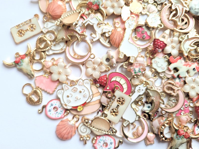 5102050100pcs Pink and white mix of charms kawaii charms craft supplies