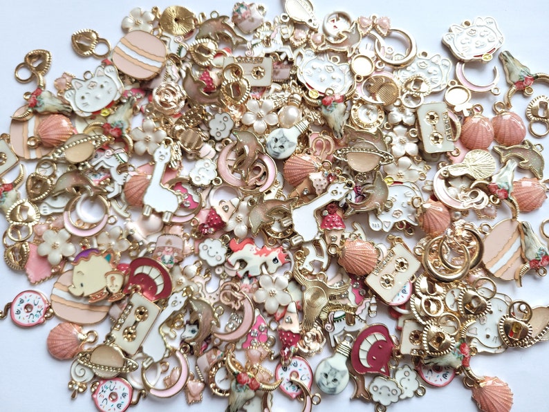 5102050100pcs Pink and white mix of charms kawaii charms craft supplies
