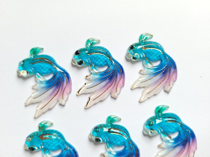 5102050 pcs Resin Blue pink fantail fish pendants charms