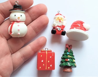 5pc set of Christmas charms perfect for tree decorations, christmas hanging decoration with string included