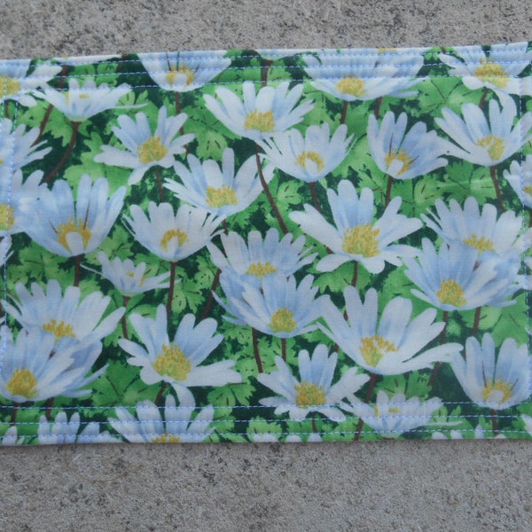 Daisies Mug Rug - Snack Mat