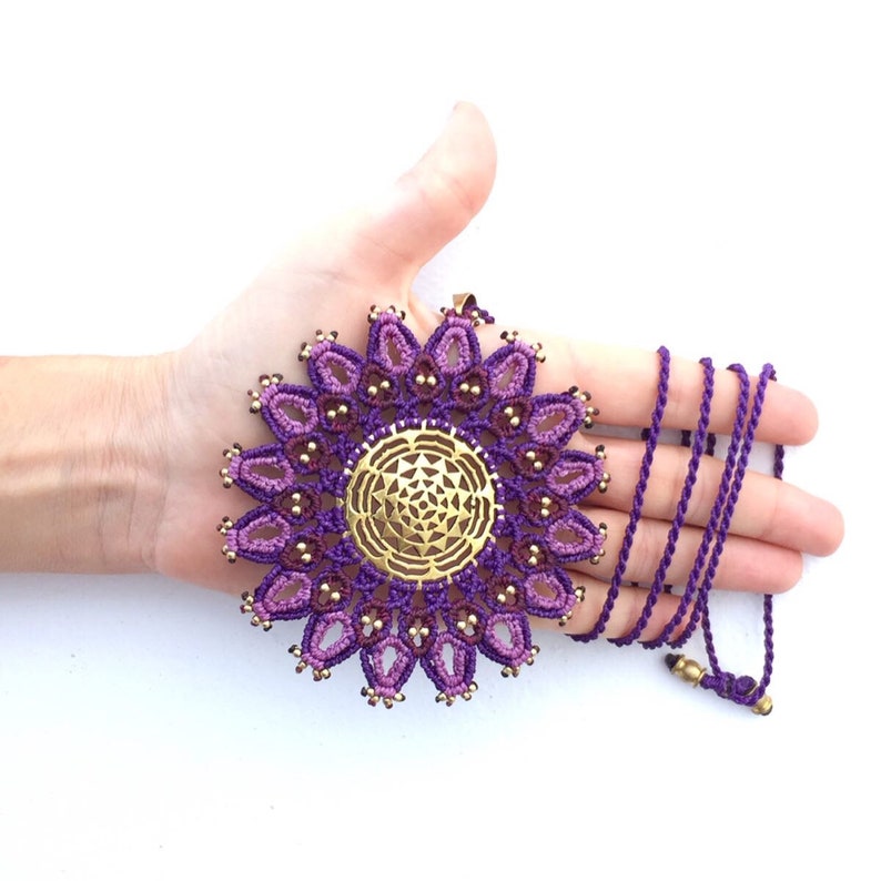 Macram\u00e9 Yantra Pendant Mandala Macram\u00e9 Necklace Mandala Yantra Jewellery Macram\u00e9 Boho Necklace Hippie Necklace Woman Gift Mandala Amulet