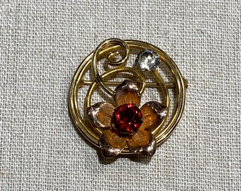 Petite Signed Van Dell Gold Filled Rhinestone Brooch