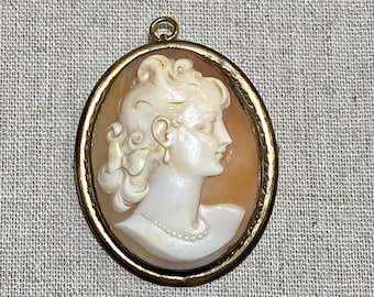 Larger Carved Shell Cameo Brooch Pendant Woman With Bow and Jewelry
