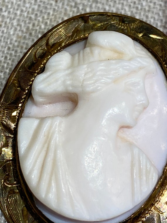 Antique Hand Carved Coral Portrait Cameo Brooch - image 10