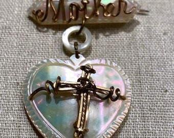 Antique Victorian Mother of Pearl and Wire Brooch