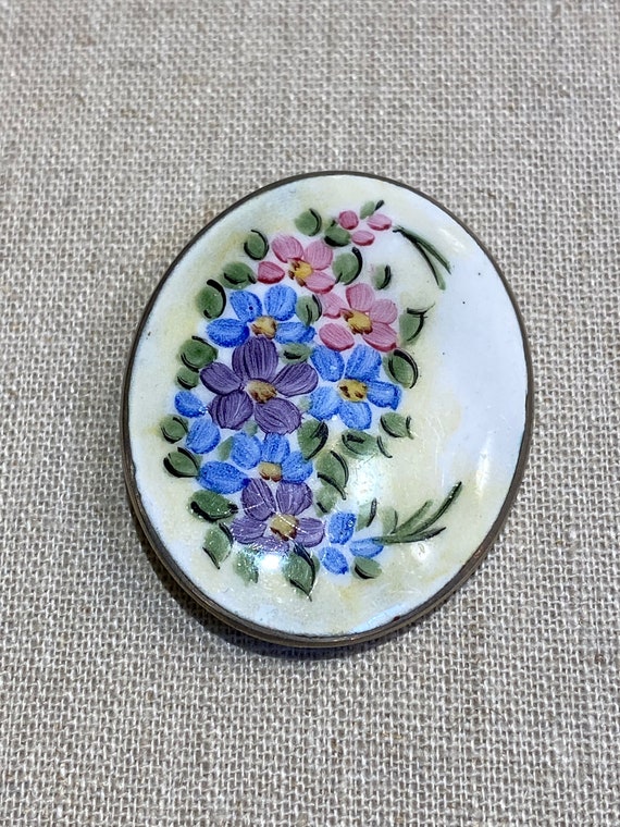 Hand Painted Flowers on Enamel Oval Brooch - image 3