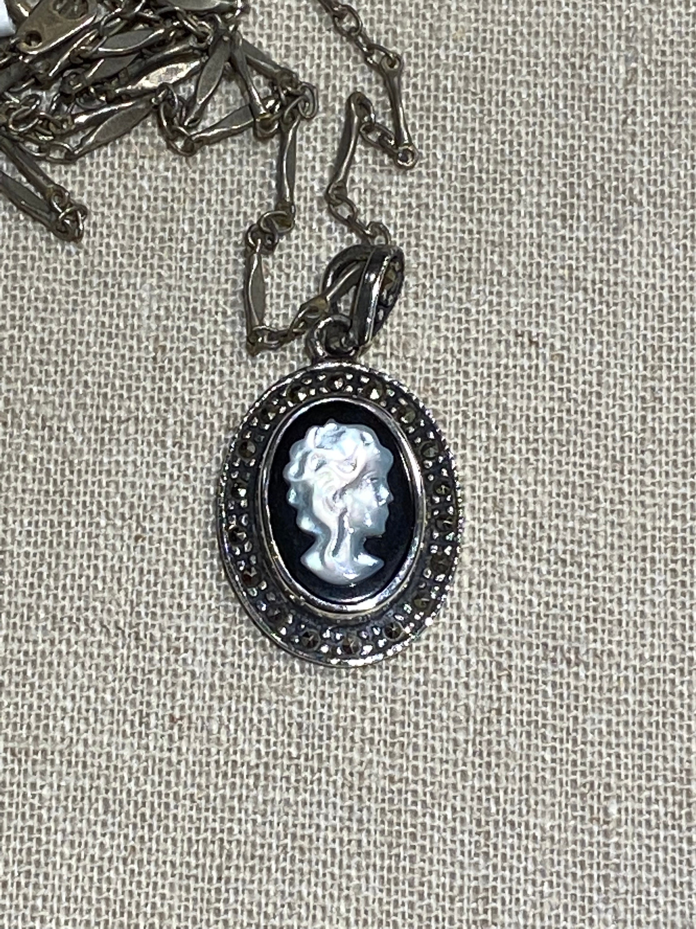 Sterling silver cameo necklace deals