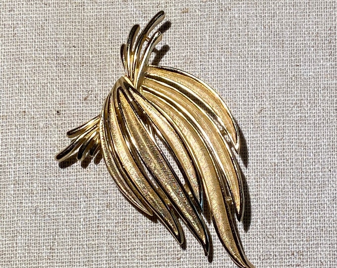 Signed Trifari Brushed Gold Tone Brooch