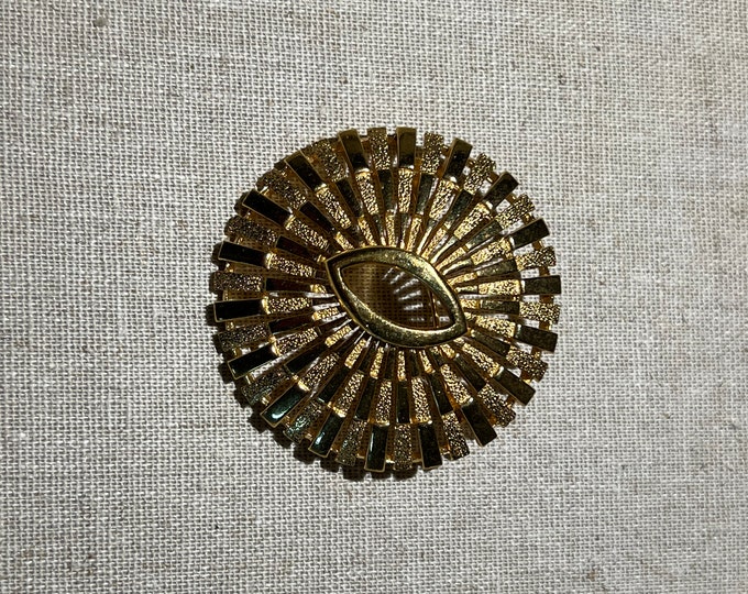 Signed Crown Trifari Gold Tone Round Brooch