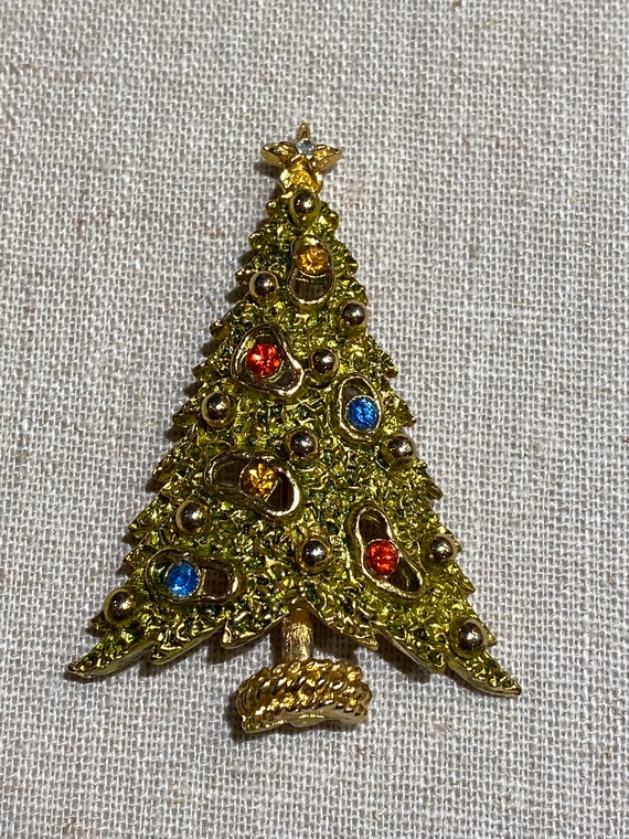 Signed Art Christmas Tree Brooch - image 2