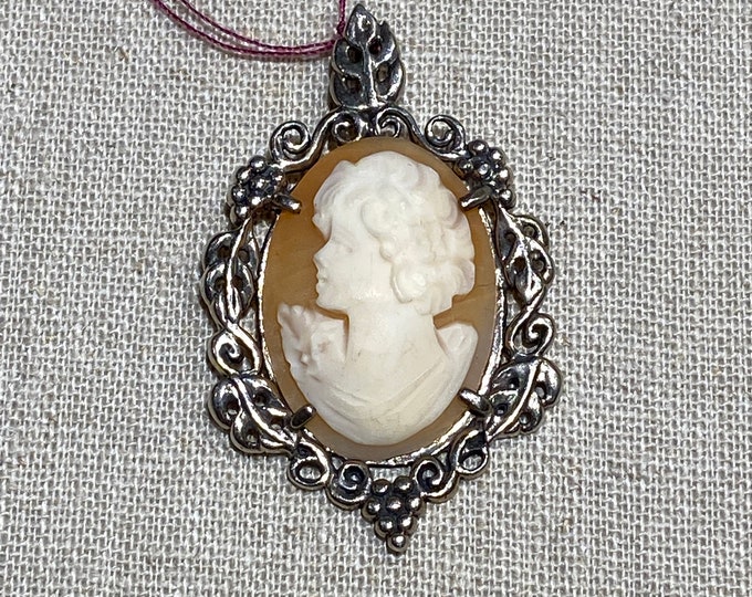 Vintage Signed Kabana Carved Shell Cameo Pendant With Fractures