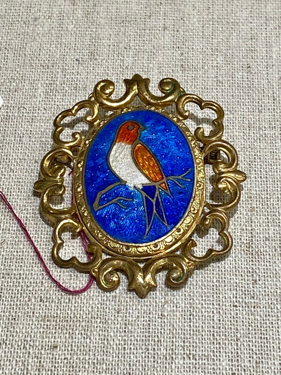 Vintage Enamel Bird Brooch in Ornate Setting