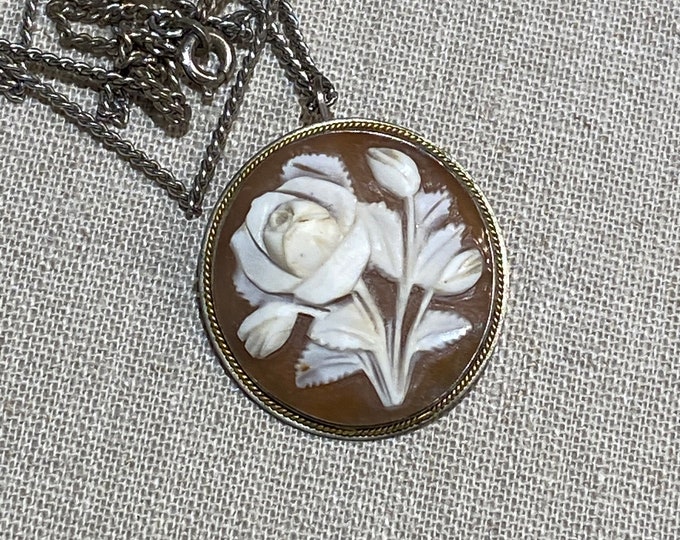 Hand Carved Flower Shell Cameo Brooch Pendant in 900 Silver Setting