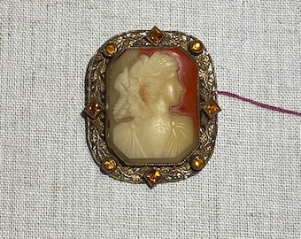 1930s Era Plastic Cameo Brooch With Rhinestones in Frame