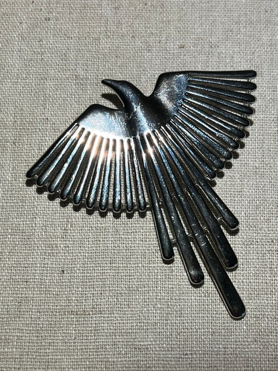 Jj 1988 brooch deals