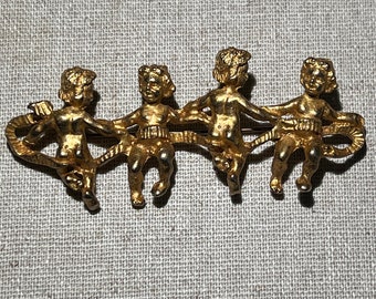 Signed Kirks Folly Figural Brooch With Cherubs