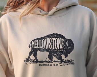 Yellowstone Hoodie, Vintage Style National Park Hoodie, Buffalo Hoodie, National Park Hoodie, Vintage Hiking Sweater Retro Camping Hoodie