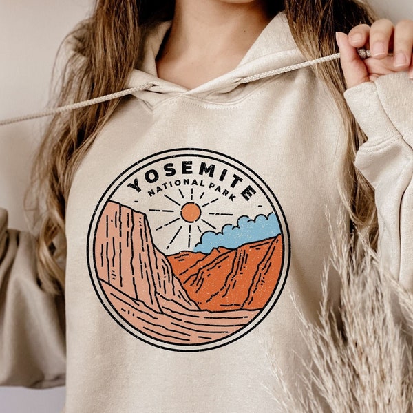 Yosemite Hoodie, Vintage Style National Park Hoodie, Wildlife Shirt, National Park Hoodie, Vintage WanderPullover Retro Camping Hoodie