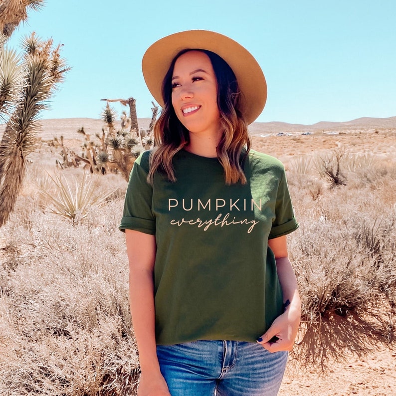 Camisa de calabaza todo, camisa de calabaza, camisa de calabaza linda, camisa de otoño linda, camisa de otoño simple, camisa de otoño suave y acogedora olive