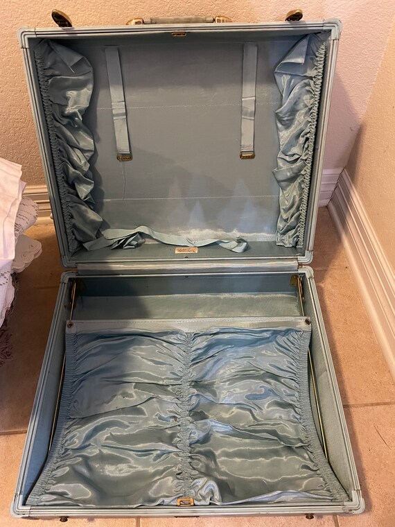 Vintage Baby Blue Samsonite Luggage Set - image 5