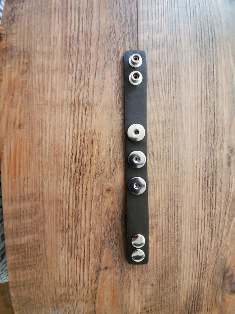 1 Dark Brown Snap Bracelet Snap Charm Leather Snap Button Bracelet for 18 mm Snaps