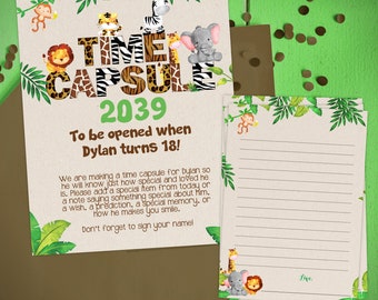 Könnte beinhalten: Eine braune Karte mit Dschungel-Motiv. Die Karte lautet "Zeitkapsel 2039 Zu öffnen, wenn Dylan 18 Jahre alt wird!" Wir erstellen eine Zeitkapsel für Dylan, damit er weiß, wie besonders und geliebt er ist. Bitte füge einen besonderen Gegenstand von heute hinzu oder eine Notiz, die etwas Besonderes über ihn sagt, einen Wunsch, eine Vorhersage, eine besondere Erinnerung oder wie er dich zum Lächeln bringt. Vergiss nicht, deinen Namen zu unterschreiben!"
