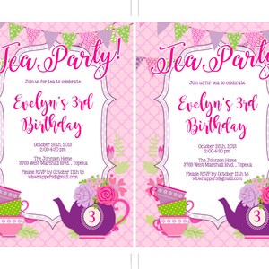 Peut inclure: Une invitation &agrave; un go&ucirc;ter sur le th&egrave;me du th&eacute; rose avec une th&eacute;i&egrave;re violette et des tasses &agrave; th&eacute;. L'invitation indique "Tea Party!" et "Evelyn's 3rd Birthday". Le go&ucirc;ter aura lieu le 26 octobre 2018 de 14h00 &agrave; 16h30 &agrave; The Johnson Home, 3789 West Marshall Blvd., Topeka. Veuillez confirmer votre pr&eacute;sence avant le 11 octobre &agrave; wbwrappers@gmail.com.
