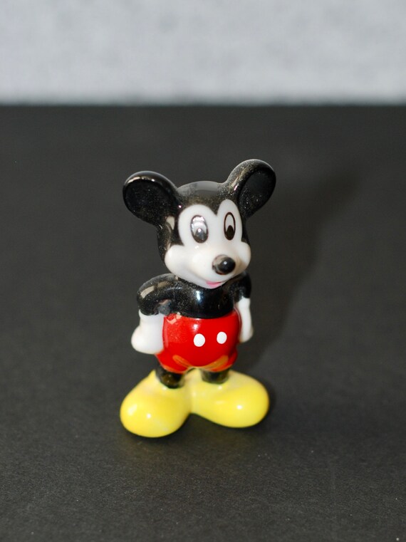 セール　Disney collectibles ミッキー　ビンテージ　USA Disney Store Mickey Mouse 90th Collectible Deluxe 10 Figure Set Figurines  Golden