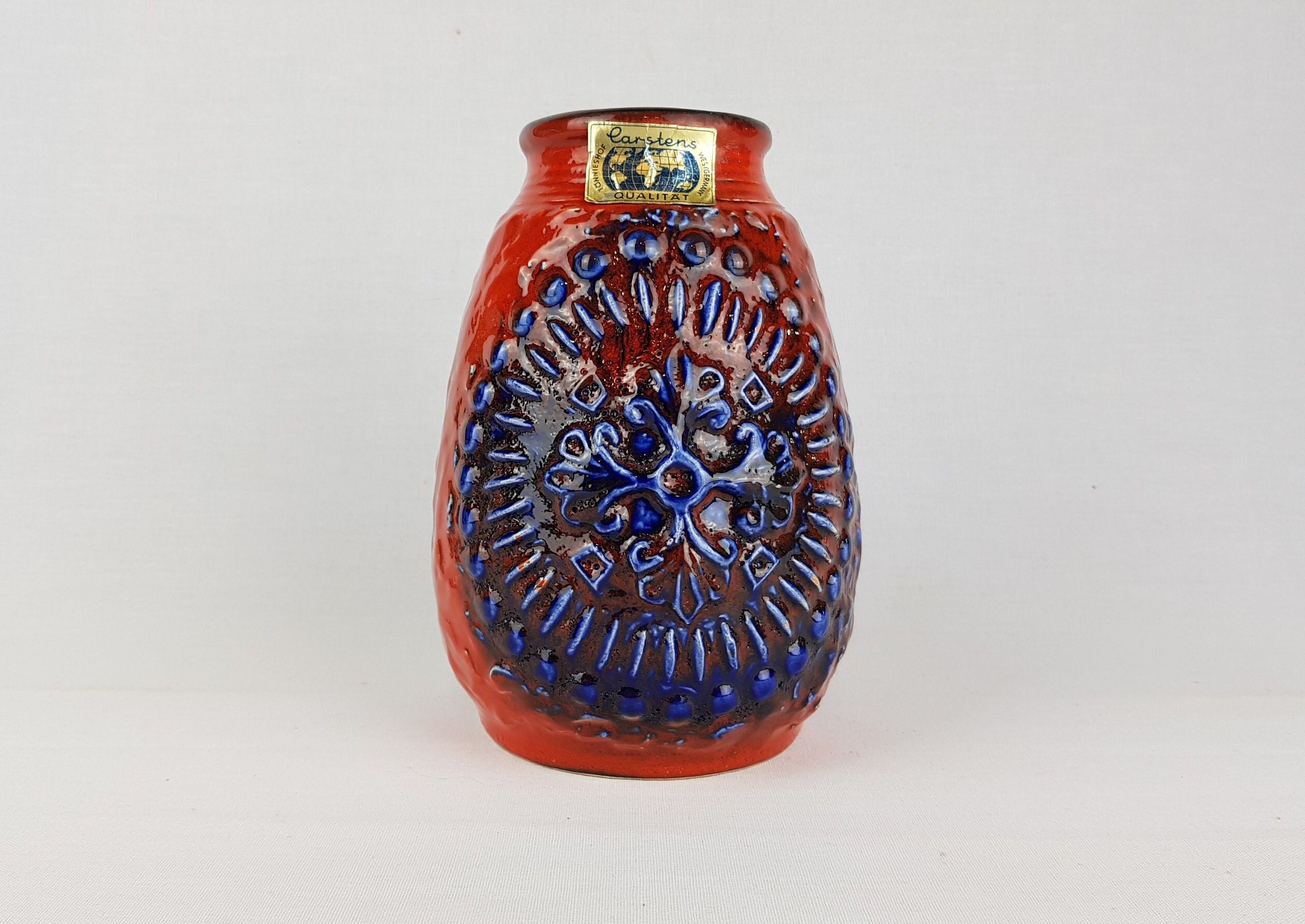 ヴィンテージ CARSTENS KERAMIK 赤と青の花瓶 レリーフ装飾 7404