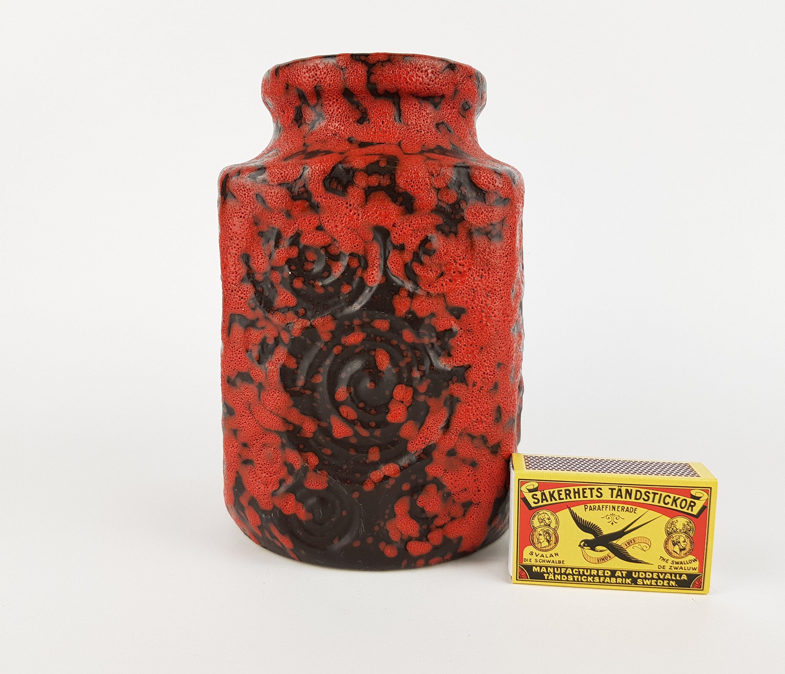 Buy Vintage SCHEURICH KERAMIK Red and Black Fat Lava Vase 282 16