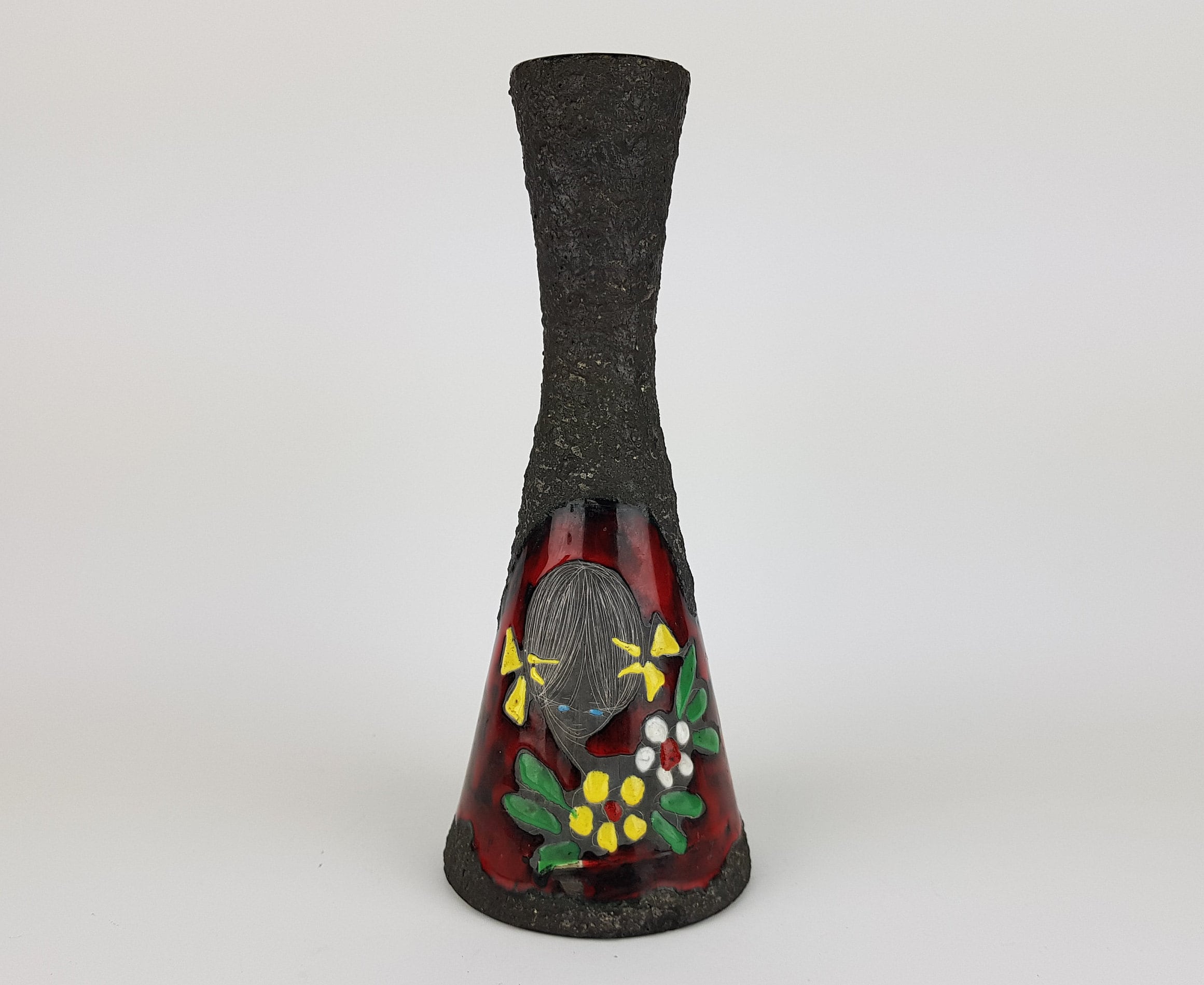 ヴィンテージ サンマリノ イタリア スグラッフィートの少女が描かれた