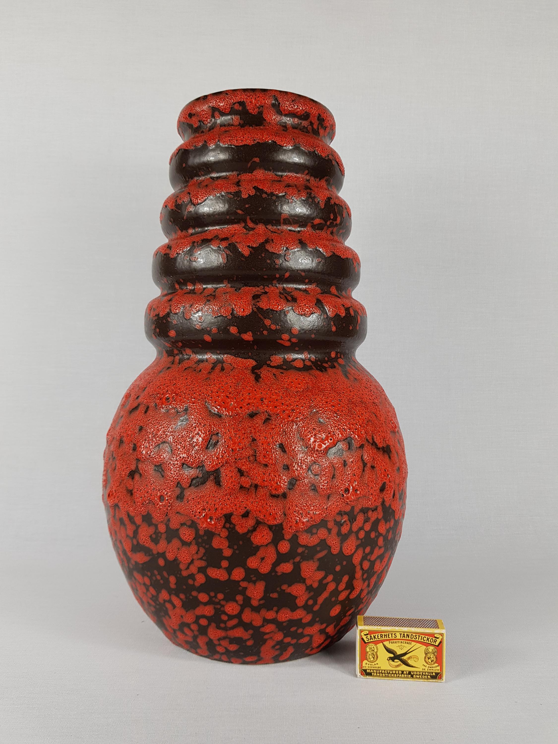 ヴィンテージ SCHEURICH KERAMIK XL 赤と黒の花瓶 ウィーンシリーズ