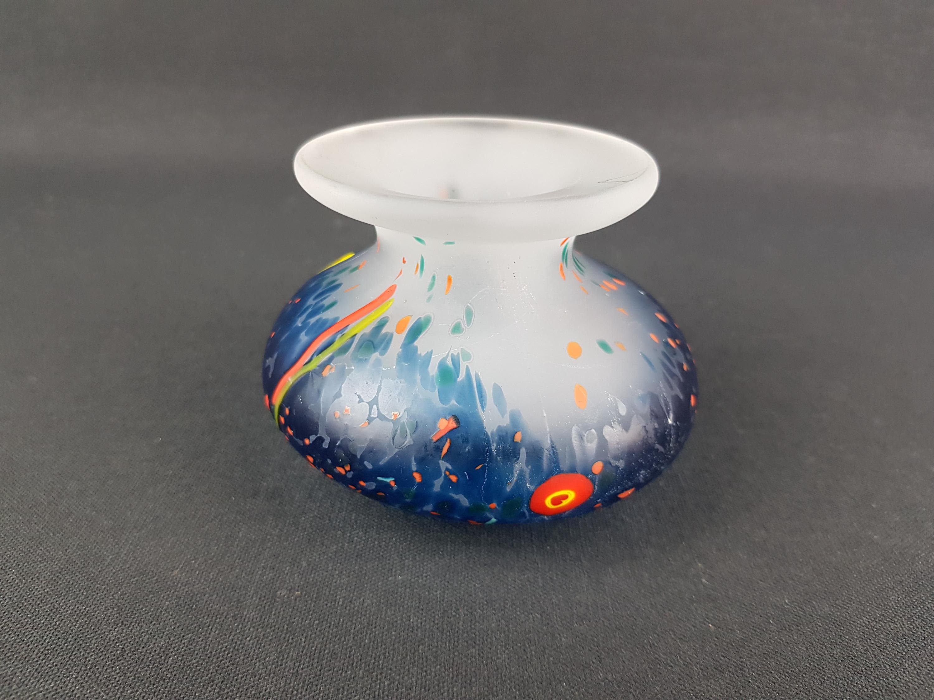 ヴィンテージアートガラスの花瓶 – ミルフィオリ/ムリーネスタイル