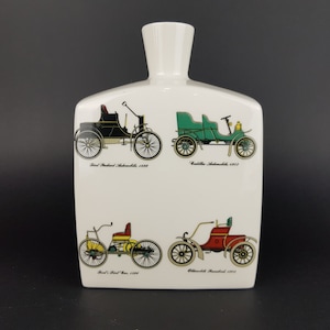 Vintage SGRAFO MODERN Porcelain Vase with Oldtimer decor 1260 German Pottery 1970s