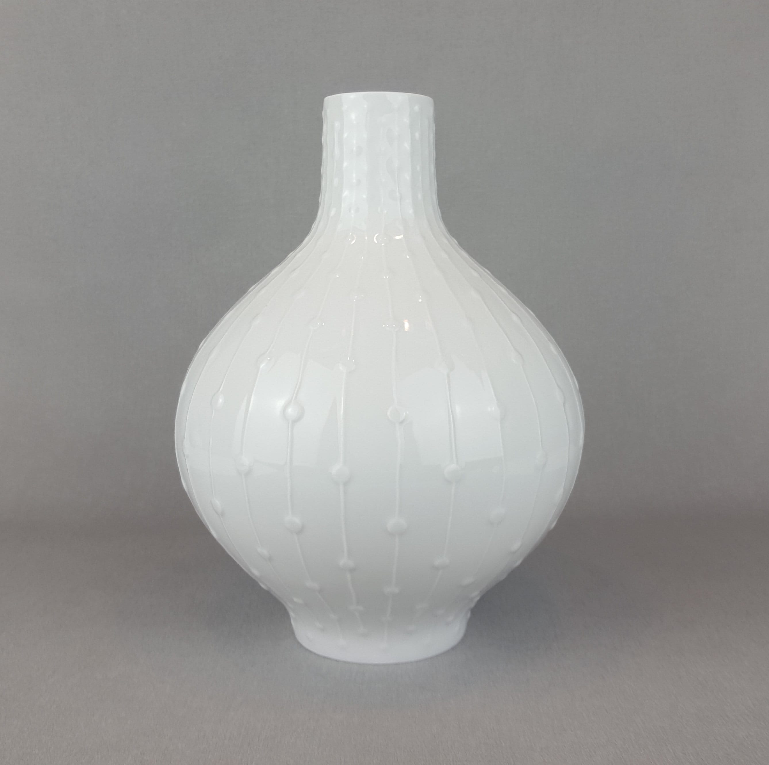 Vintage White HUTSCHENREUTHER Porzellan Op Art Porcelain Vase 1970s