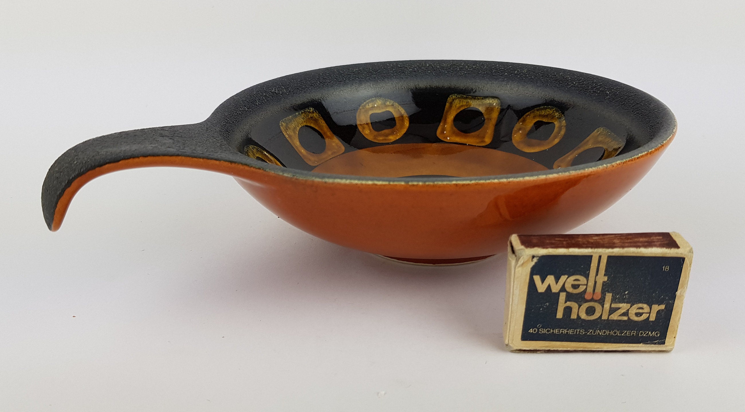 Vintage DUMLER UND BREIDEN Brown Fat Lava Ceramic Bowl 206 Vintage DUMLER UND BREIDEN Brown Fat Lava Ceramic Bowl 206
