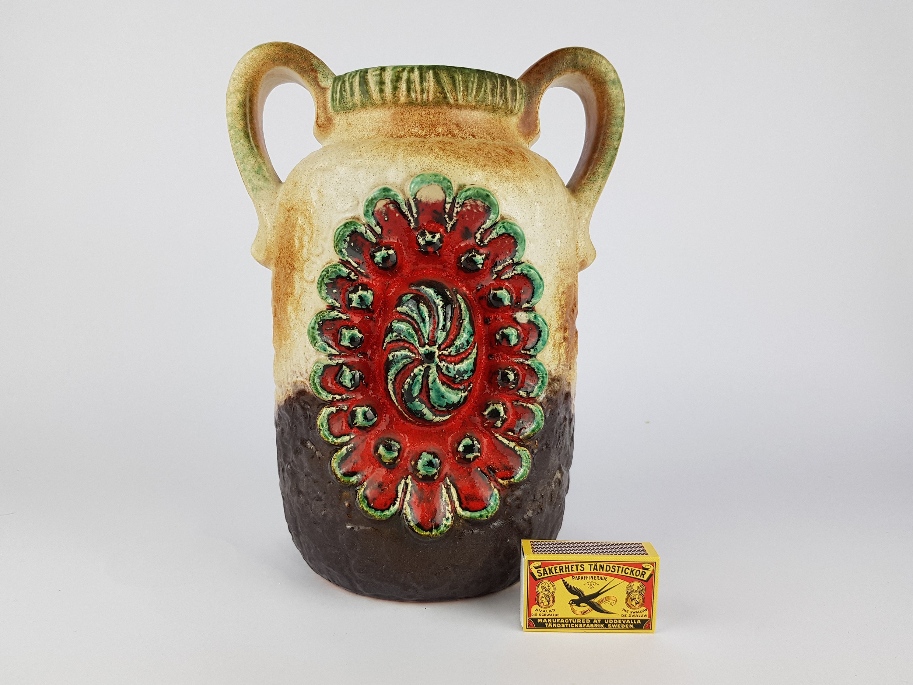 Vintage Multi Colored DÜMLER & BREIDEN Fat Lava Vase 51/25 Relief