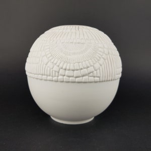 Vintage AK KAISER Porzellan Biscuit Porcelain Op Art Ball Vase 305 West German Porcelain 1970s
