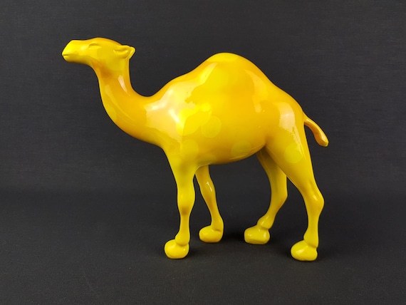 RARE Original Yellow CAMEL Filters Sculpture - GERMANY Limited