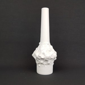 Vintage AK KAISER Biscuit Porcelain Longneck Vase with Fossil Shell West Germany 1970s