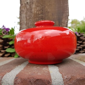 Vase vintage STEULER KERAMIK rouge brillant 130-10 poterie ouest-allemande des années 1970