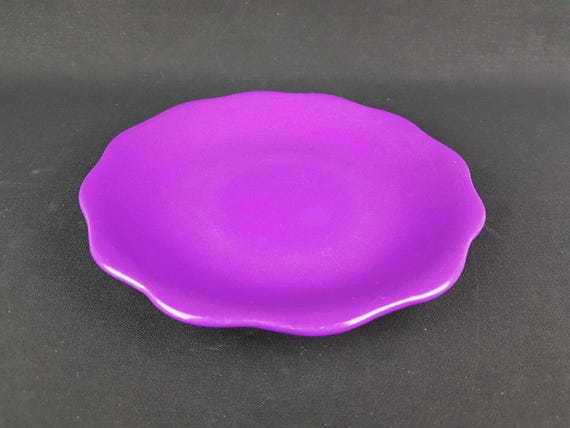 Vintage FLORA GOUDA HOLLAND Keramiek Ceramic Purple Lilac Plate